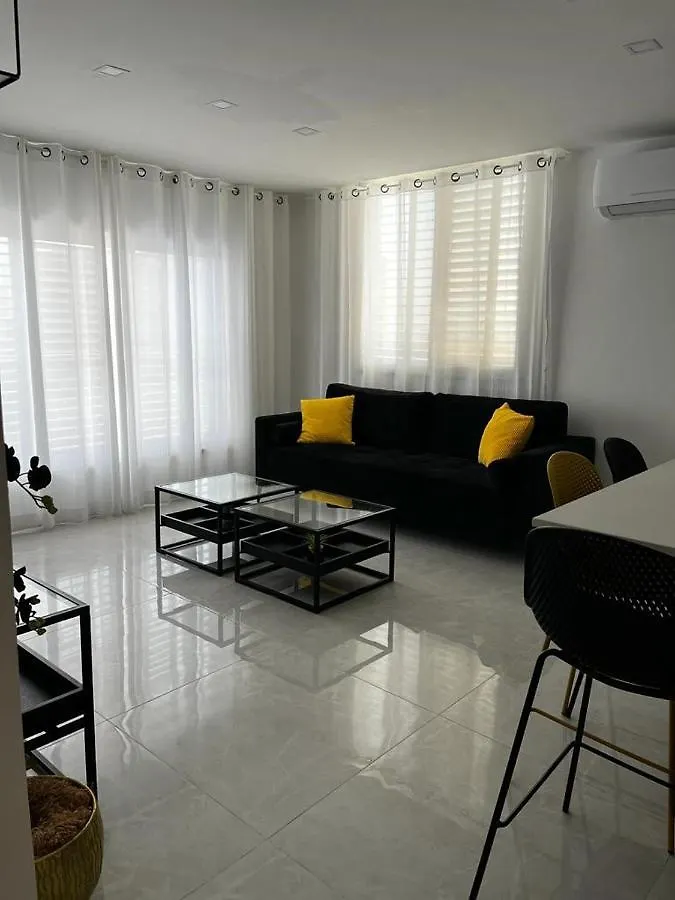 Affittacamere Hotel מישל נופש ,צופית תחתית 6003 Eilat